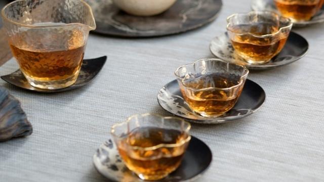 Tea: East, West, Past, Future